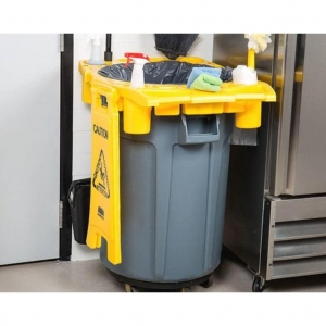 Señal de Prevención Piso Mojado 63 cm Amarillo Rubbermaid FG611200YEL_2