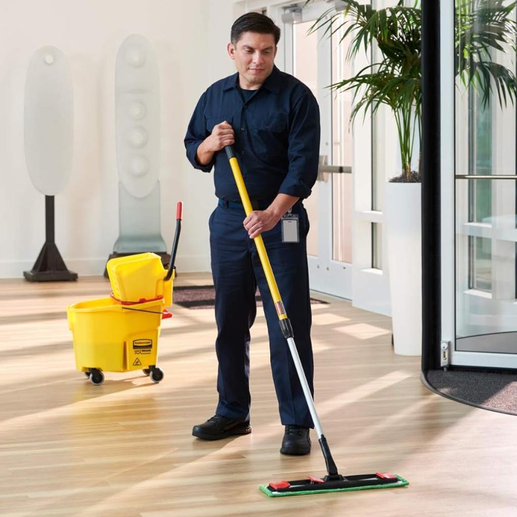 Mopa Plana Microfibra Verde para Sistema Adaptable Rubbermaid 2132431_4