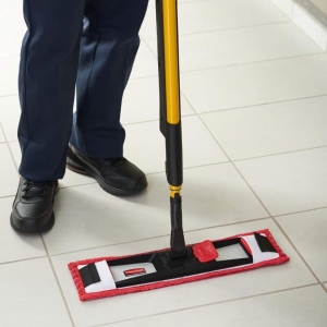 Mopa Plana Microfibra Roja para Sistema Adaptable Rubbermaid 2132423_3