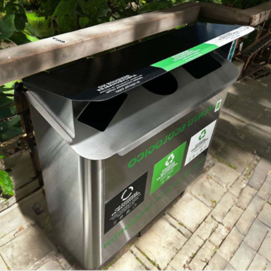 Punto Ecológico Acero Inoxidable 140 Litros 3 Divisiones con Techo Metalis_1