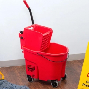 Balde Escurridor 33 litros WaveBrake® Rojo FG758888RED_3